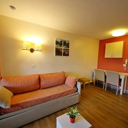 2a - R9 137 - 429la Apartament